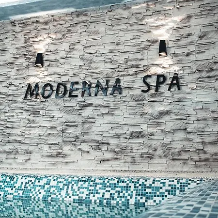 Moderna And Restaurant Aparthotel 4*