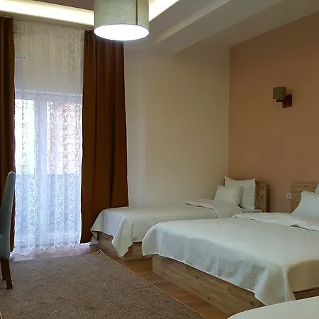 Moderna And Restaurant Aparthotel